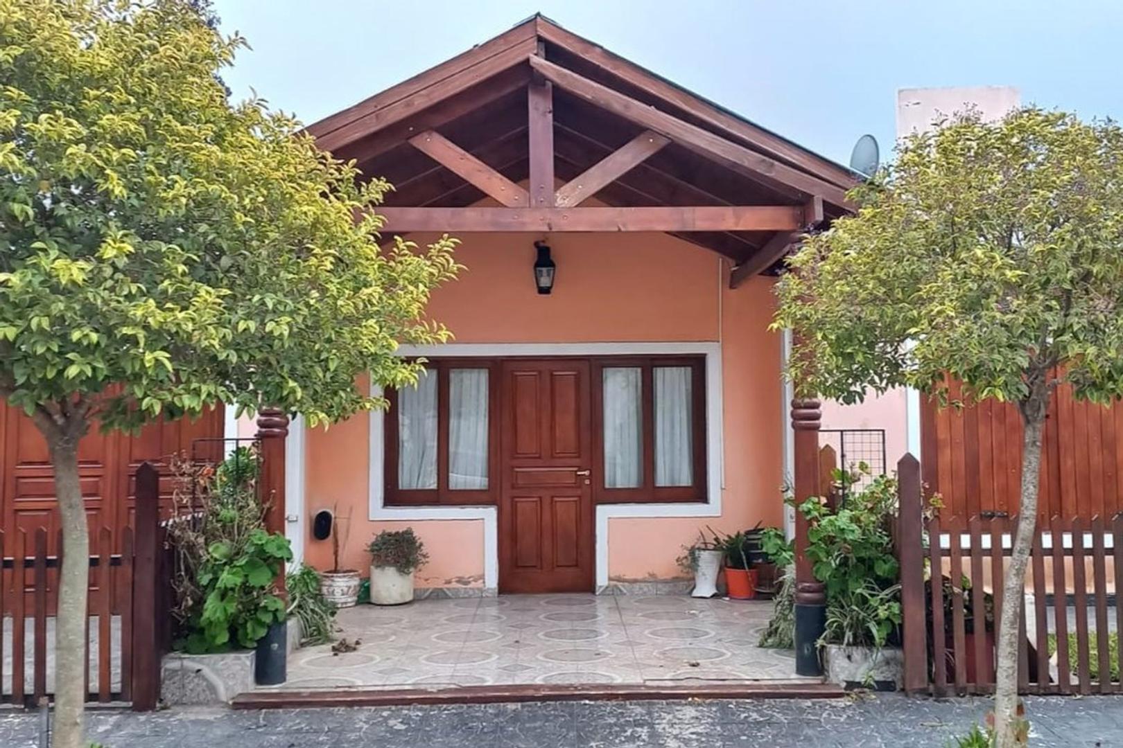Casa en Av. Centenario 675