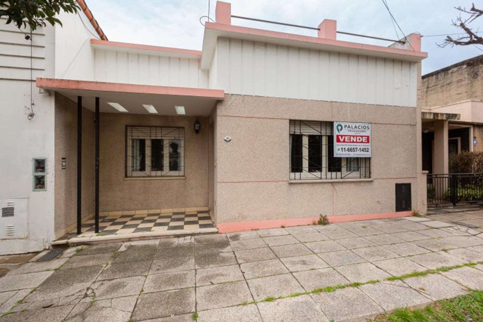 Casa en Alquiler en Moron, $ 900.000