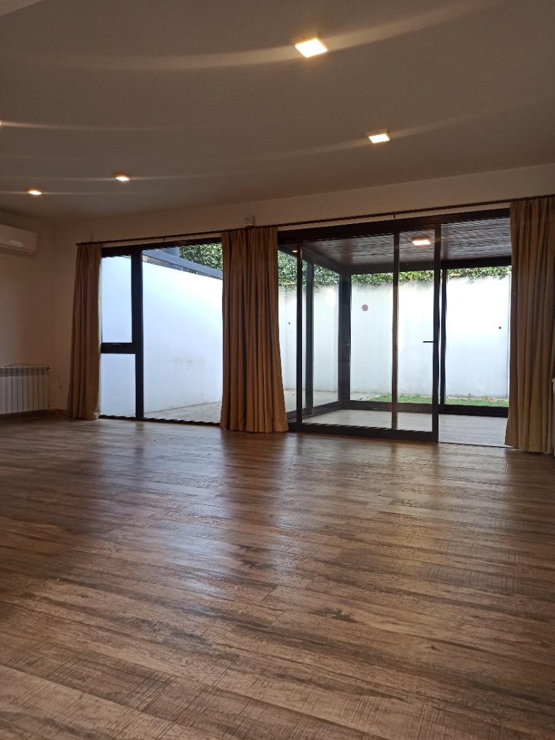 Depto Tipo Casa en Venta de 3 dormitorios