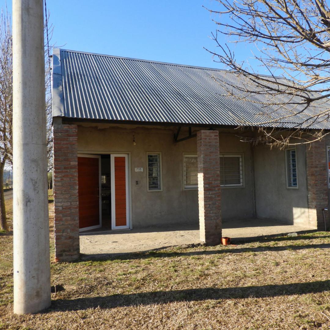 VENTA CASA DE DOS DORMITORIOS EN SANFORD