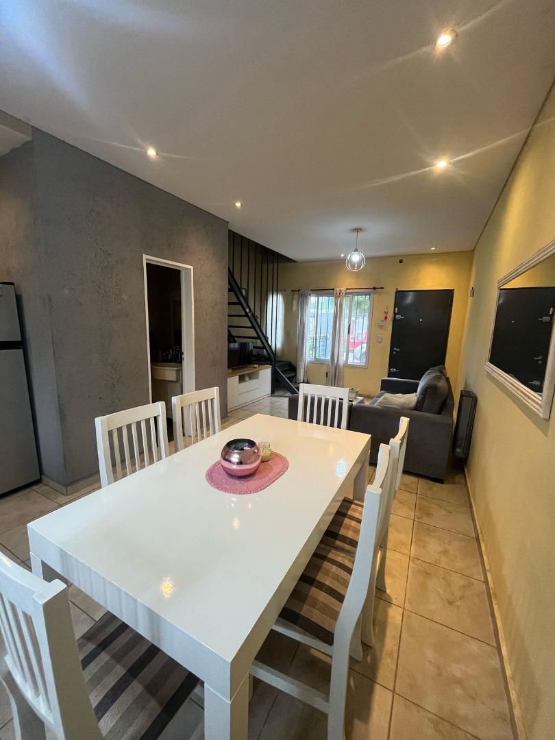 Depto Tipo Casa en Venta de 2 dormitorios