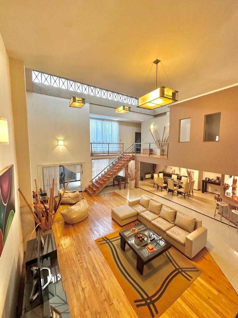 VENTA IMPACTANTE CASA DE PASILLO EN BARRIO MARTIN