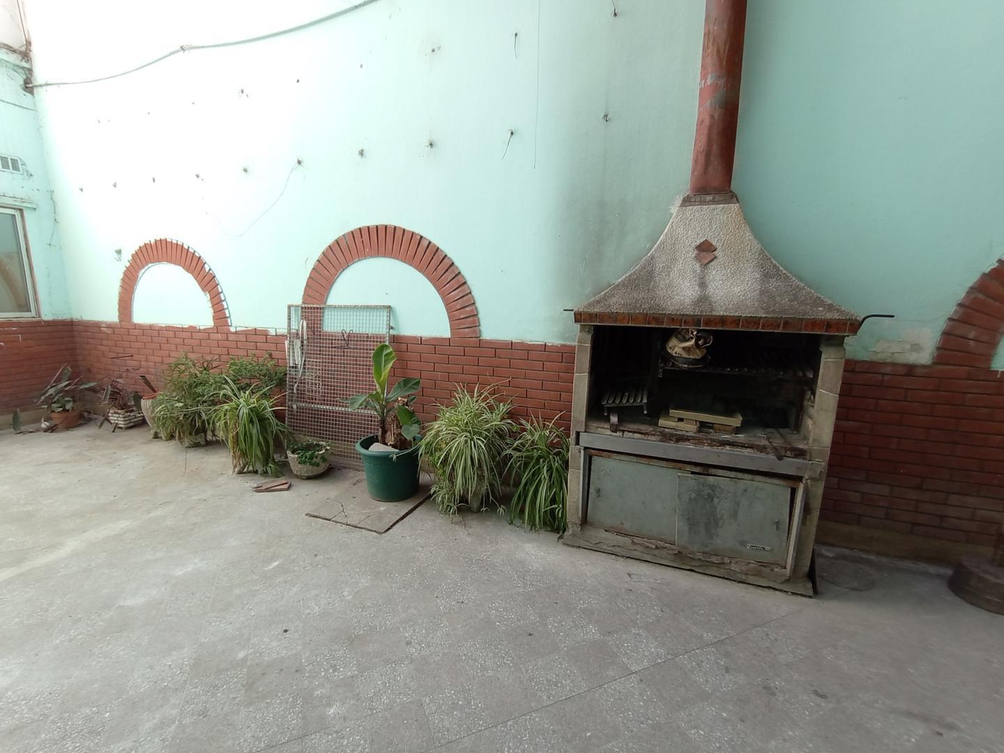 ph patio con parrila