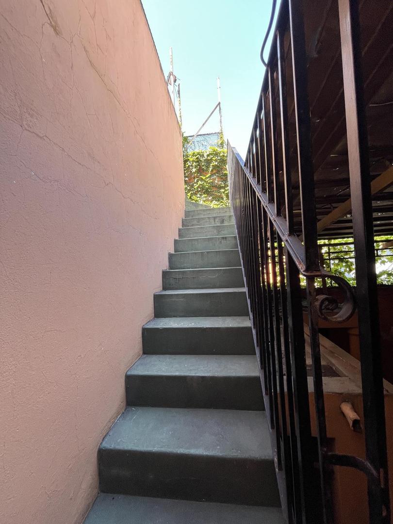 Casona comercial en alquiler en barrio pichincha-Múltiples usos