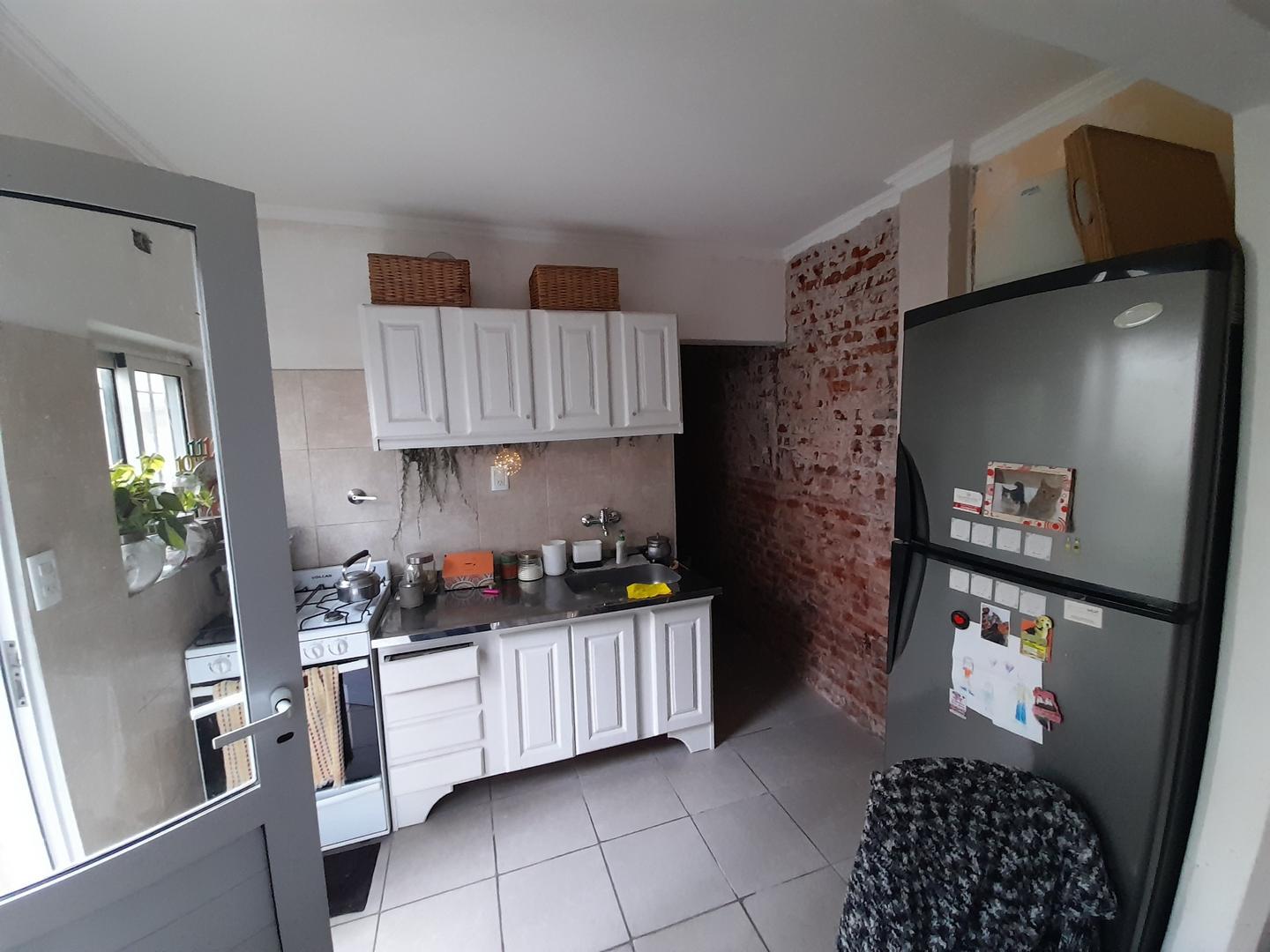 Casa 3 ambientes con 2 baños