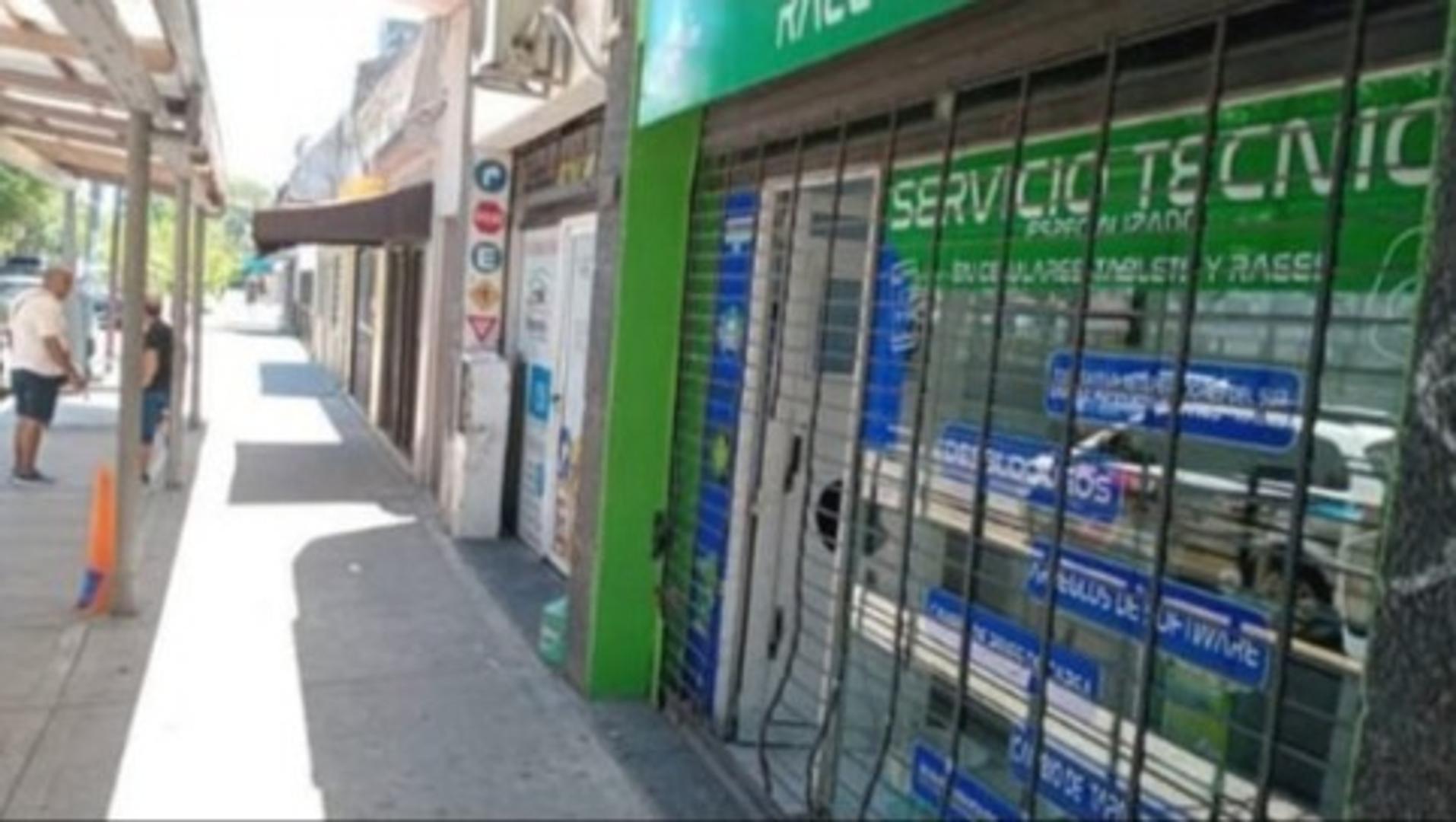 Local centro Lanus Este