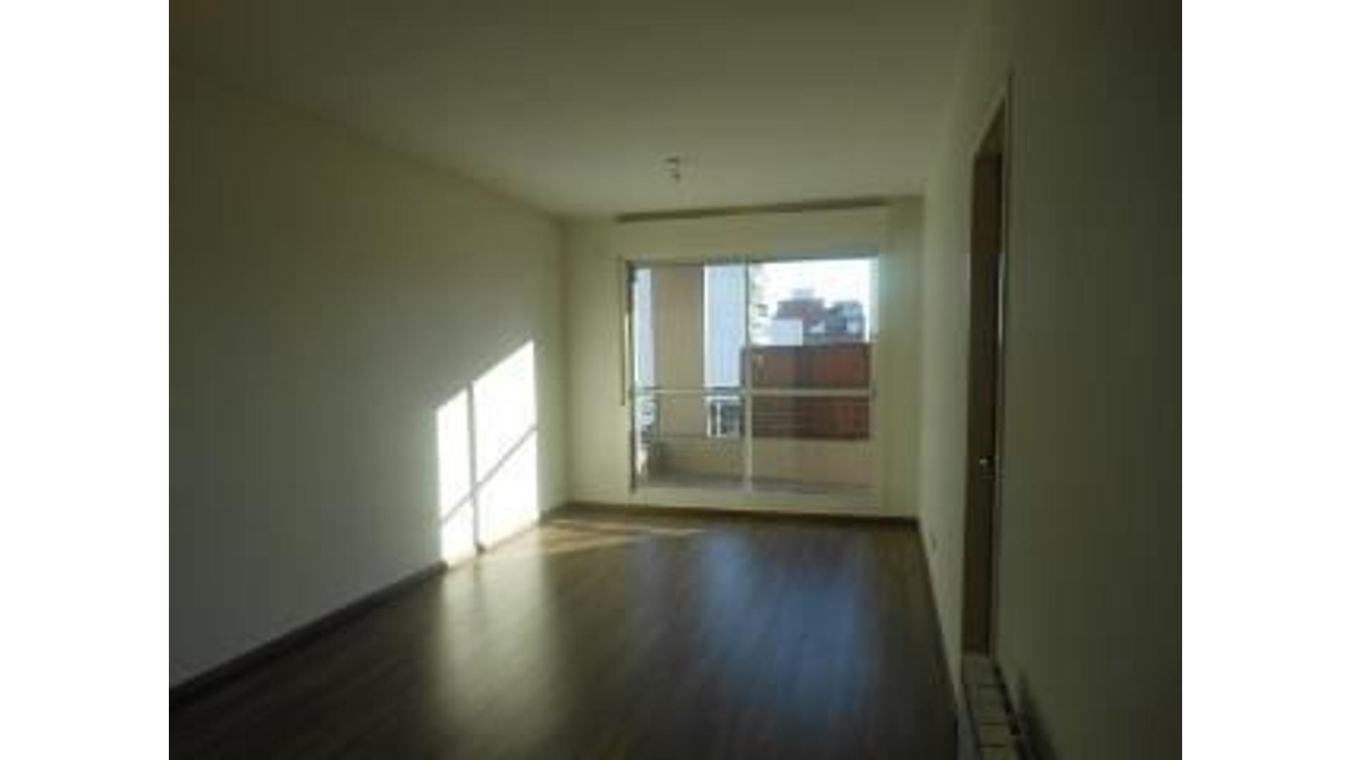 San Juan 700, Piso 10