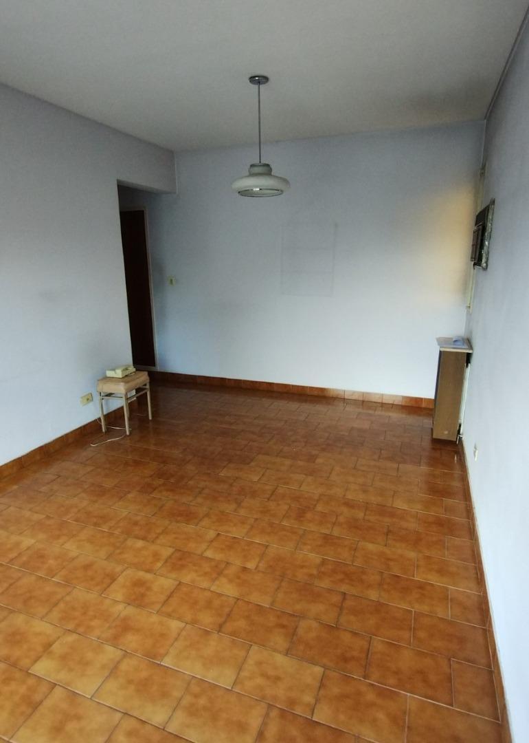 Departamento en Venta en Moron Sur, USD 63.000