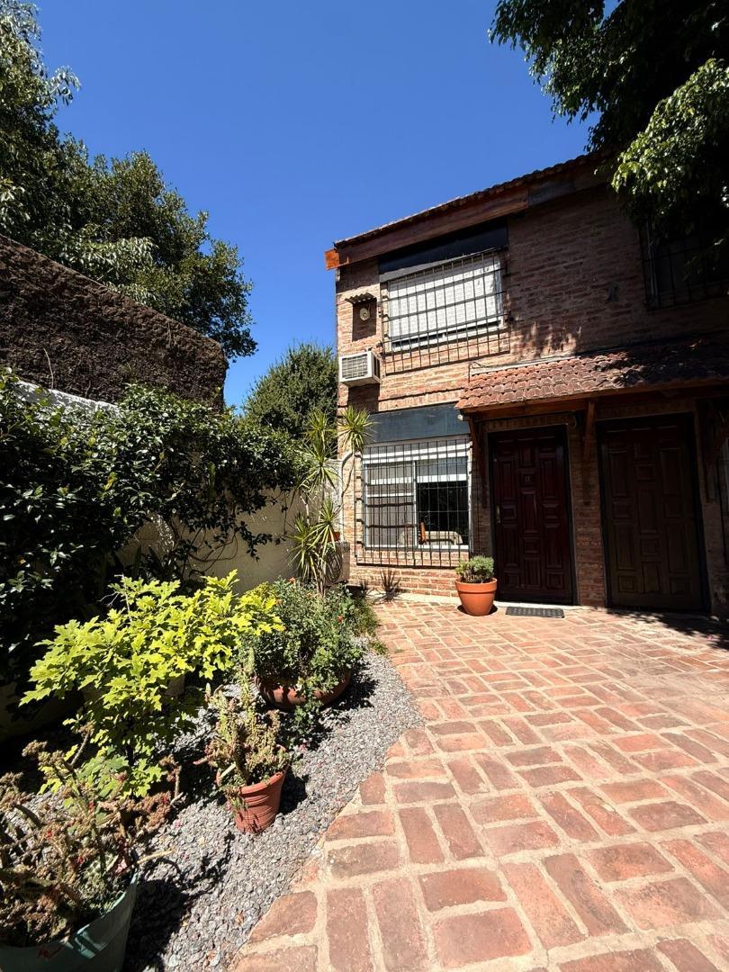 DUPLEX APTO A CREDITO - EN AMBITO CERRADO