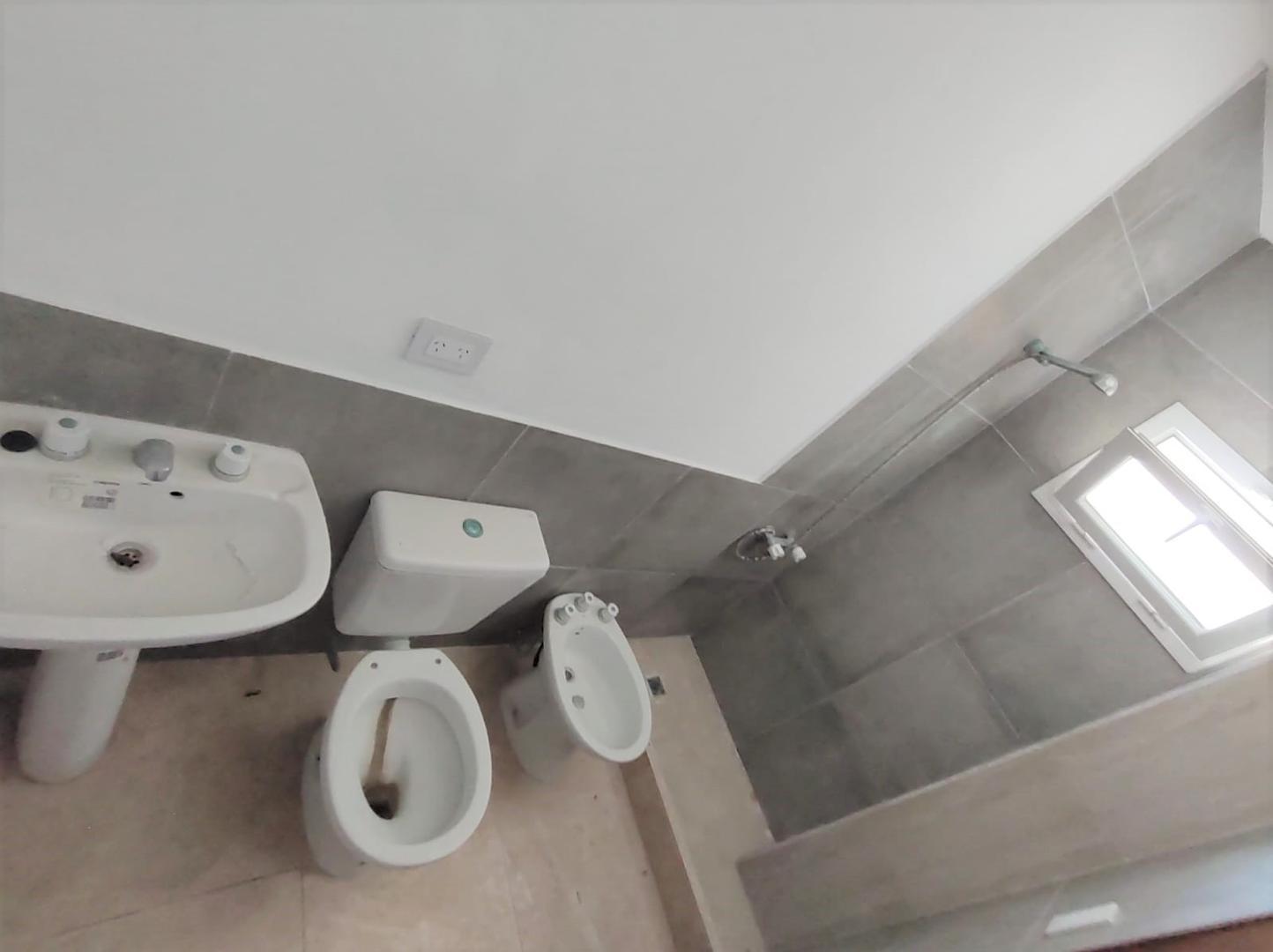 Departamento 3 ambientes a 2 cuadras del mar a estrenar!