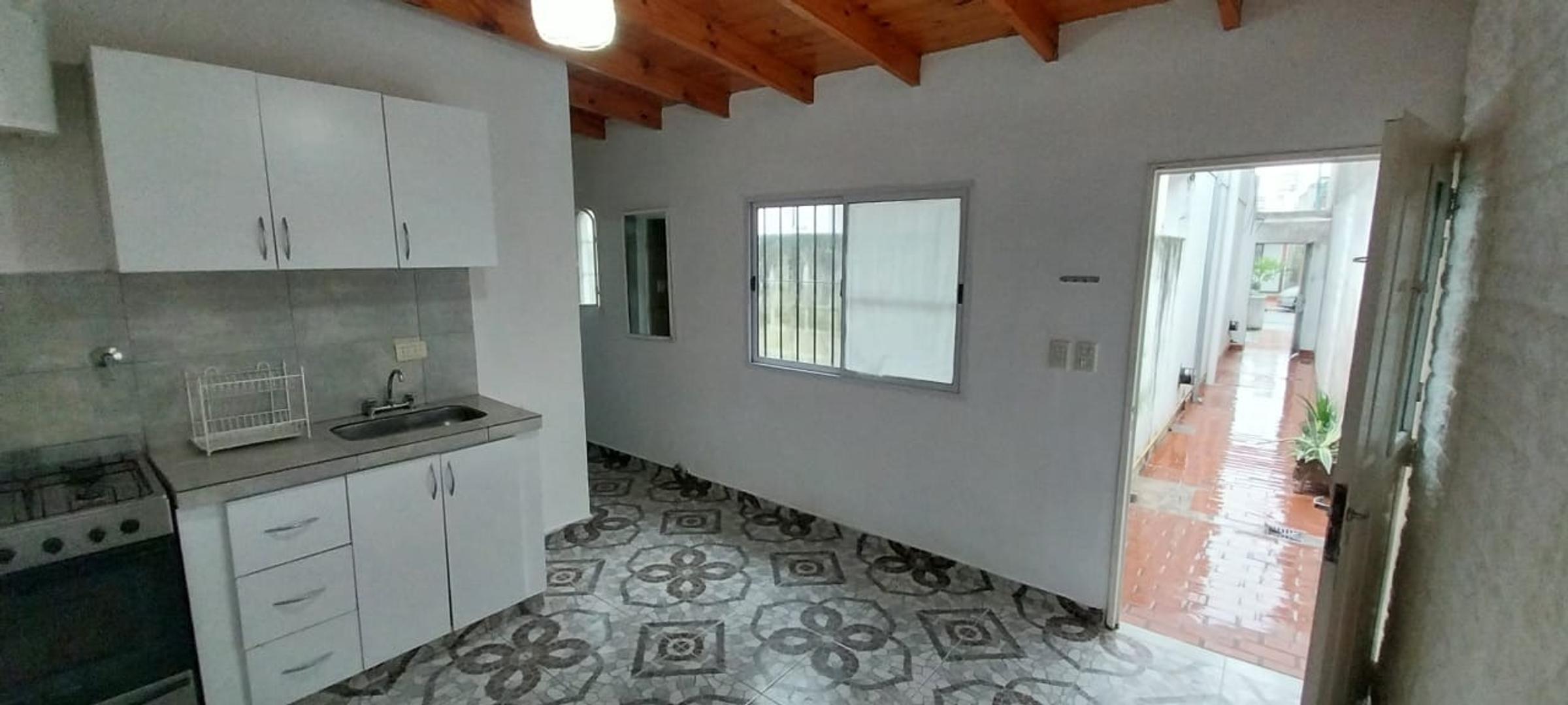 IMPECABLE PH DOS AMBIENTES SIN EXPENSAS  EN MUNRO