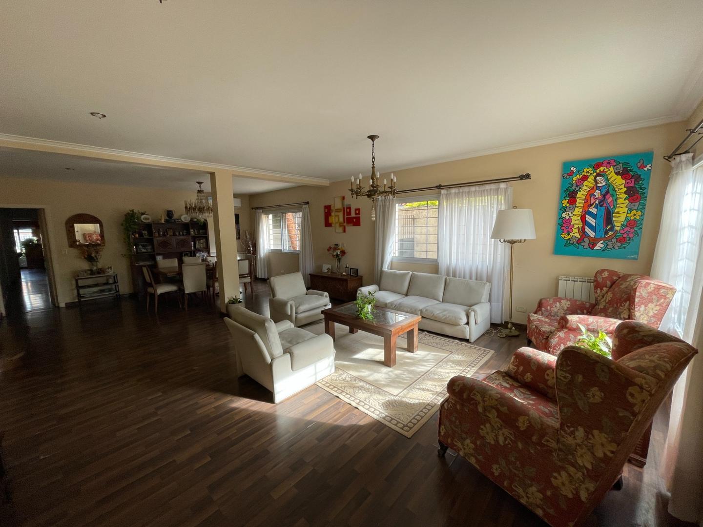 Casa en Venta de 4 dormitorios