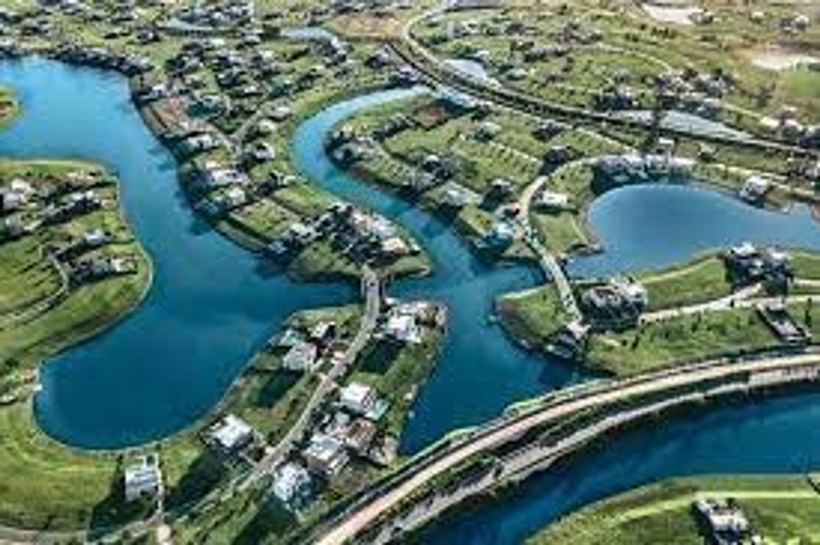 LOTE EN PUERTOS BARRIO  AMARRAS