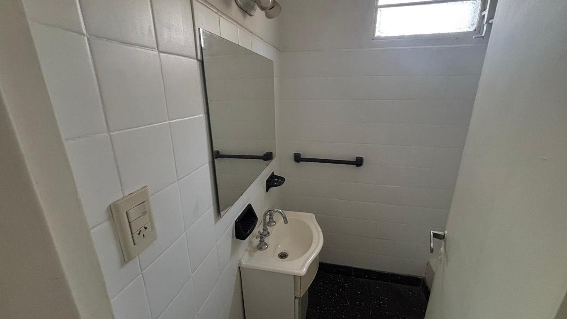 Departamento en Venta en Ramos Mejia Sur, USD 48.000