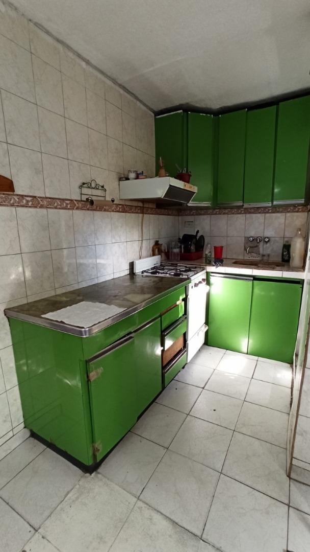 Departamento 5 ambientes con 2 baños