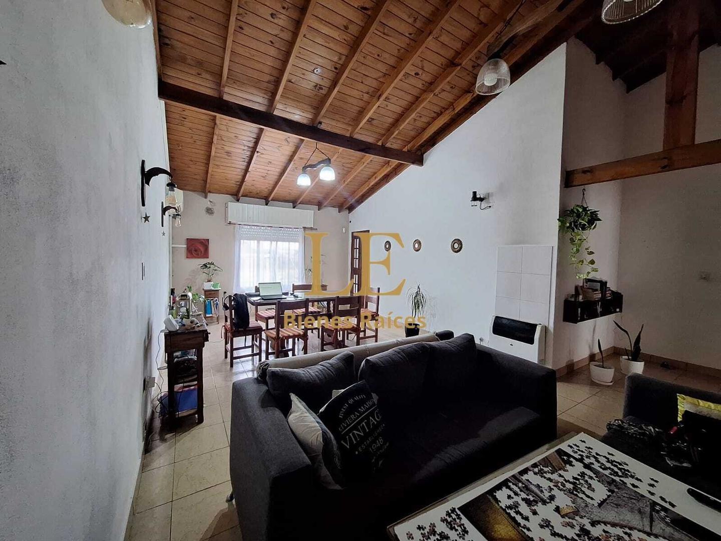 Casa 4 ambientes con 1 baño