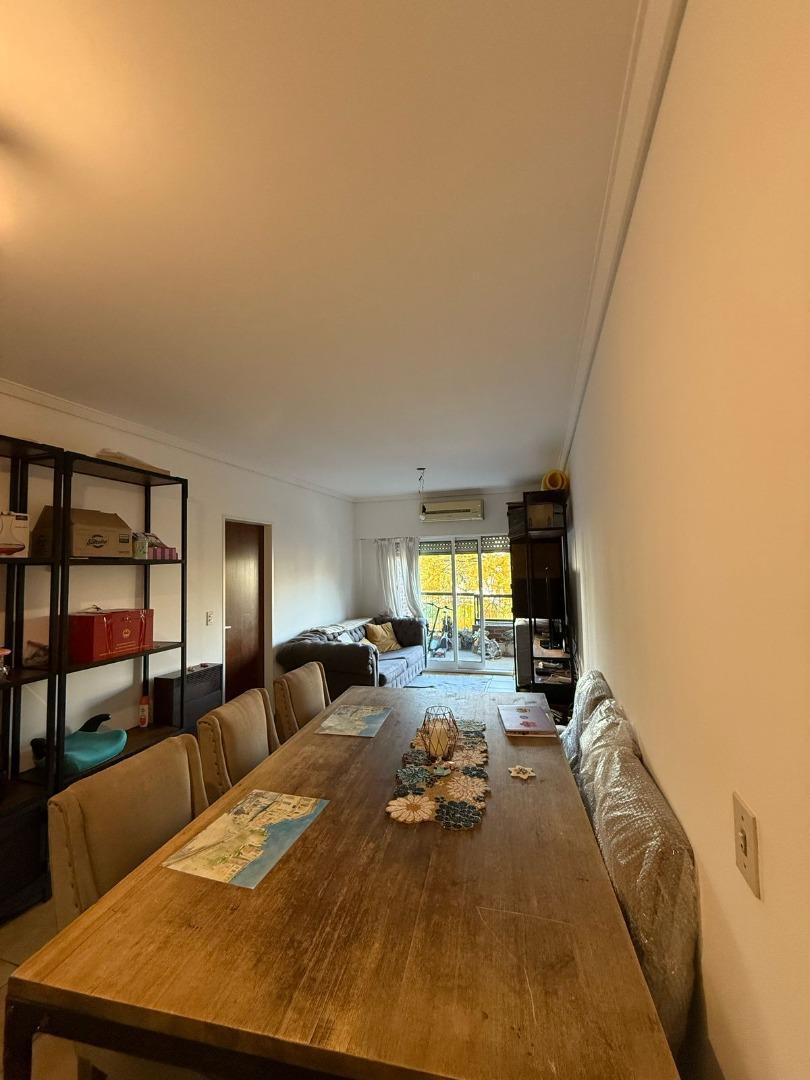 Buenos Aires 550 , Piso 2