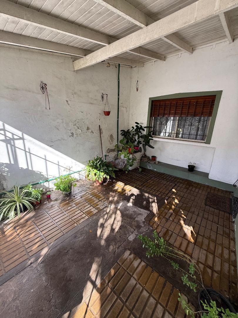 CASA APTA A CREDITO 4 AMB CON GARAGE  