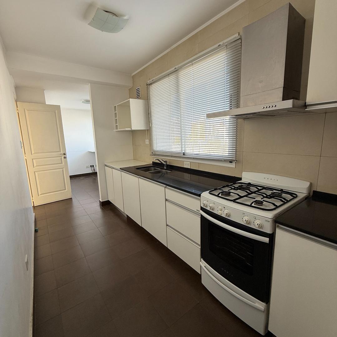 Departamento en Venta en San Nicolas De Los Arroyos, USD 285.000