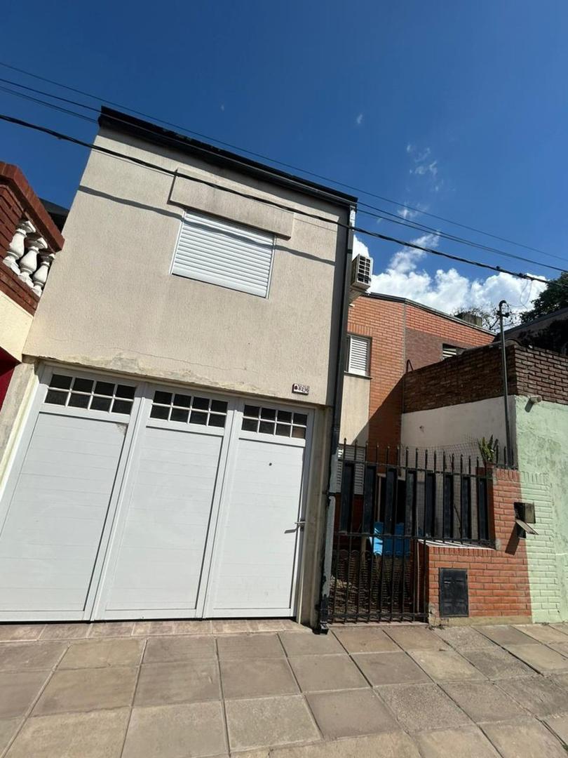 CASA EN VENTA ZONA ARISTÓBULO DEL VALLE Y FRENCH