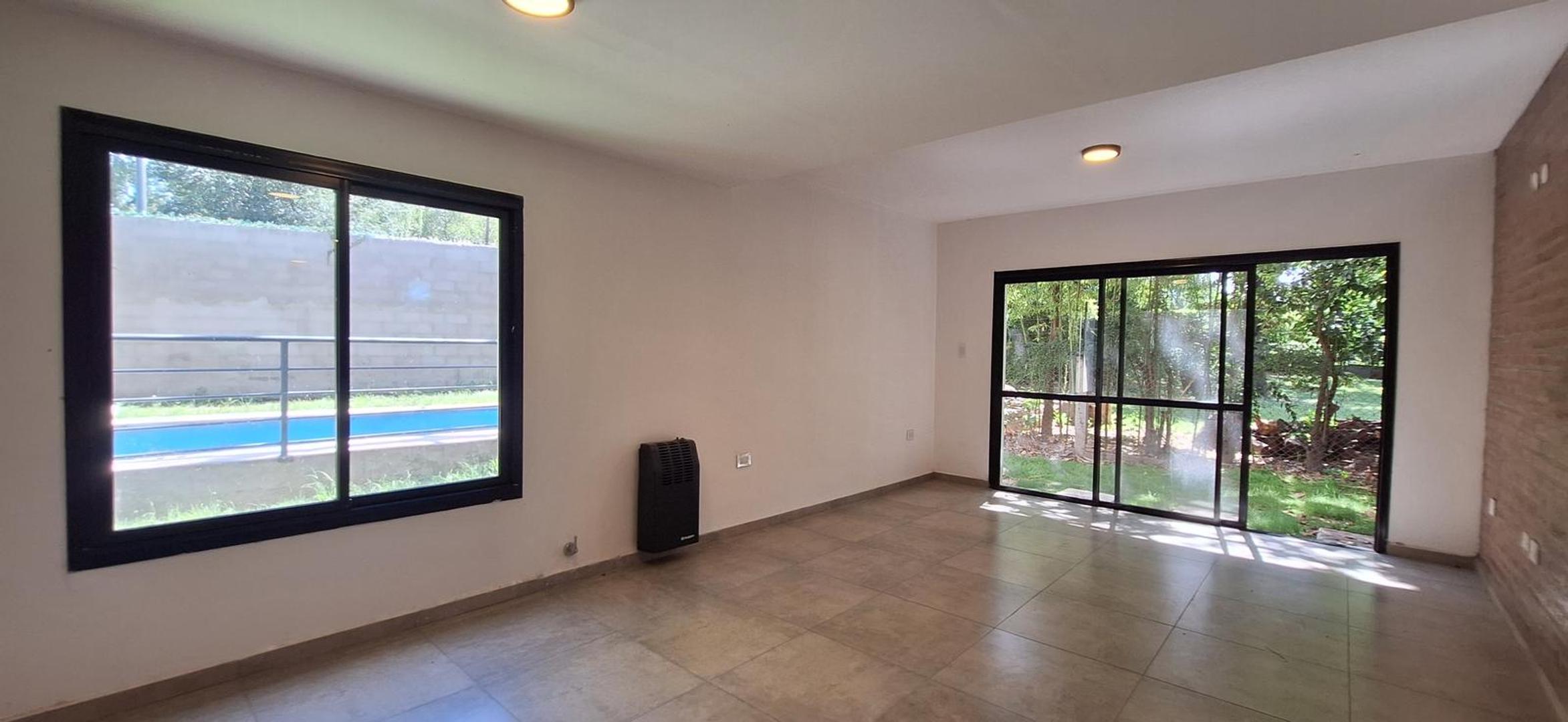 Casa 5 ambientes con 3 baños