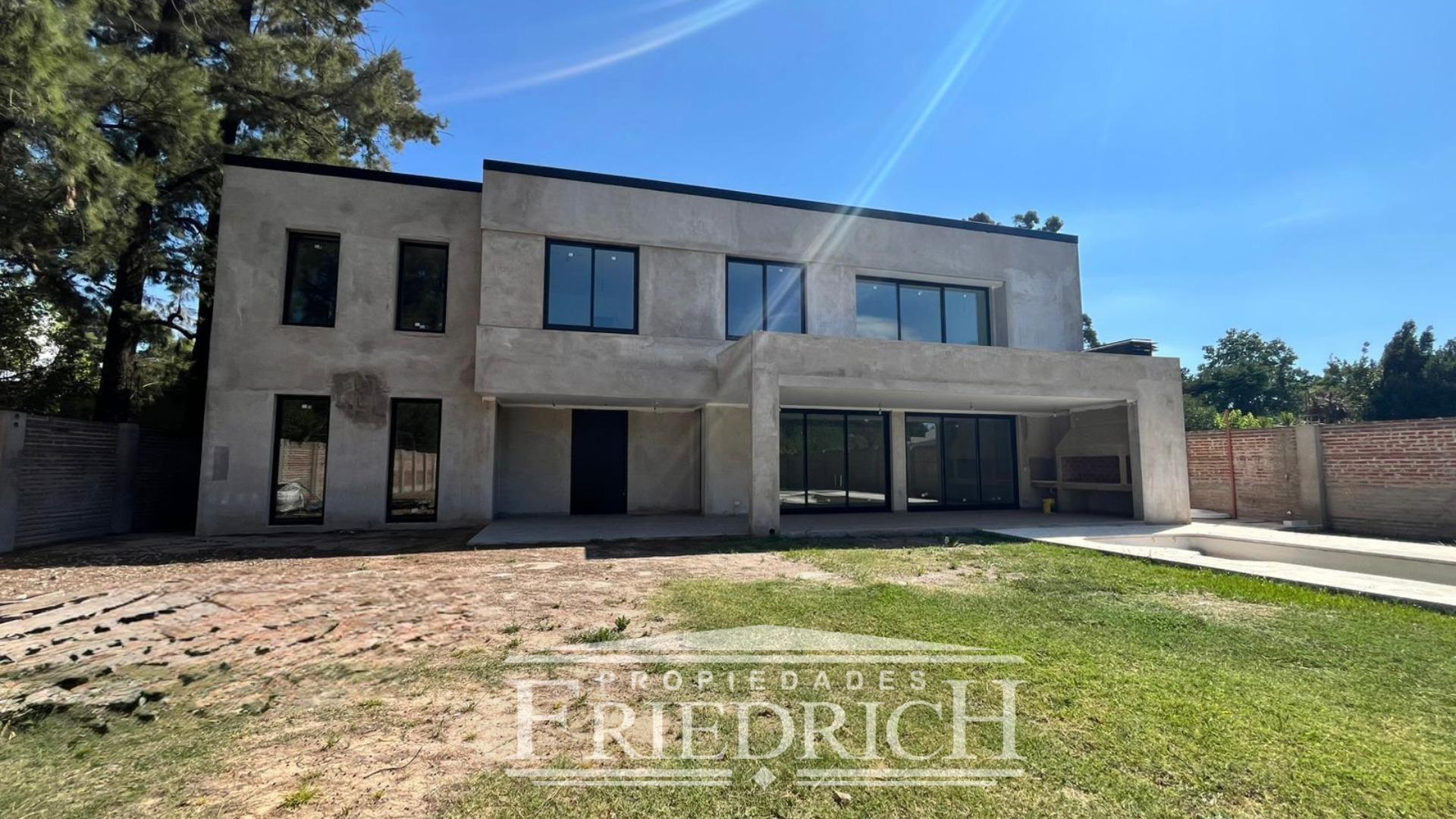 Casa en Venta en La Reja, USD 350.000