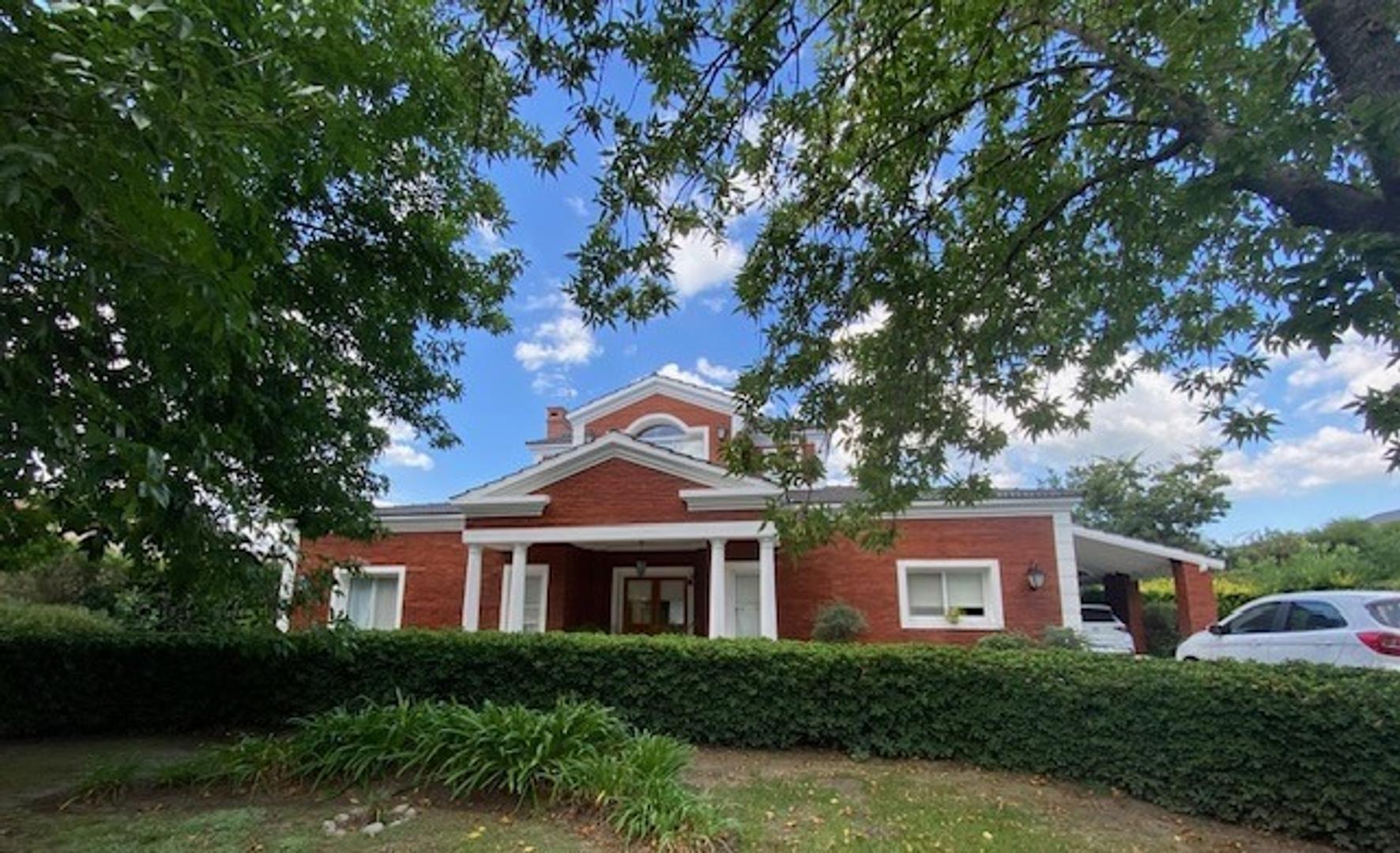 Casa en Venta de 4 dormitorios