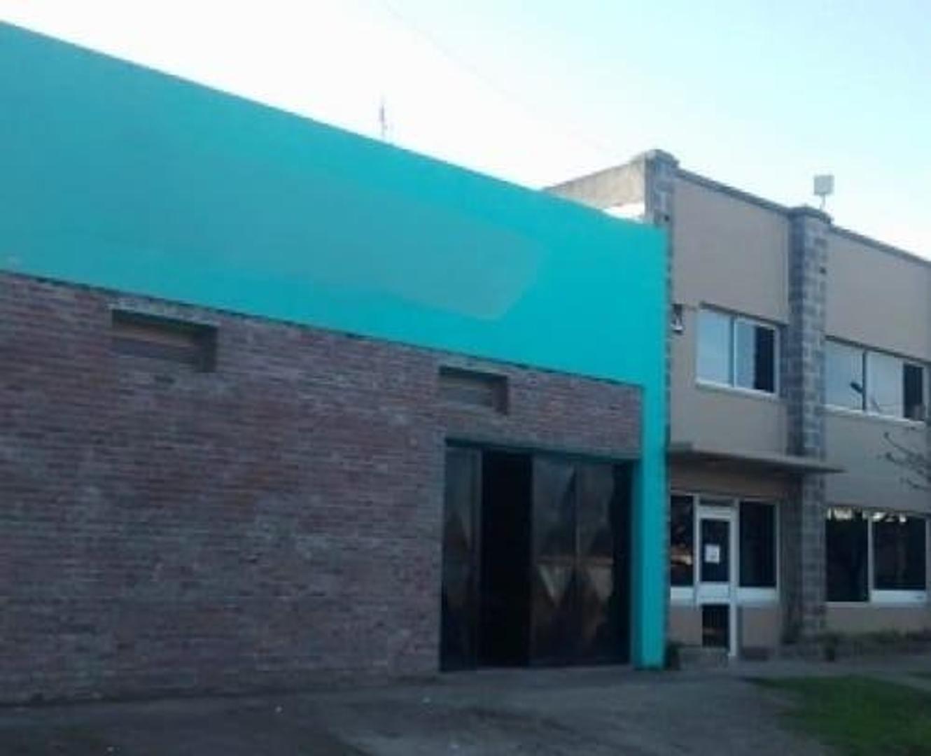 Depósito en Marcos Paz Centro  Belgrano 800