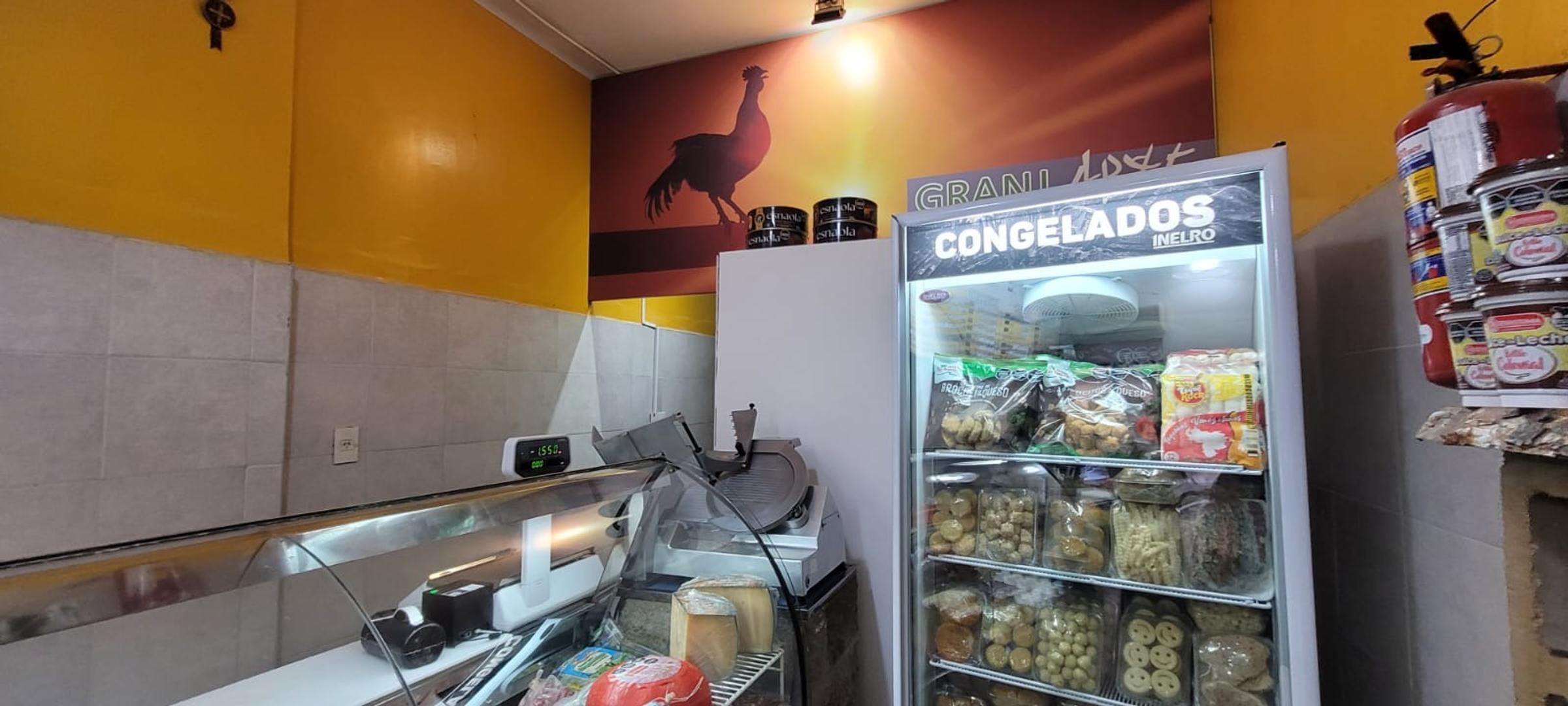 Local en Venta 50 años