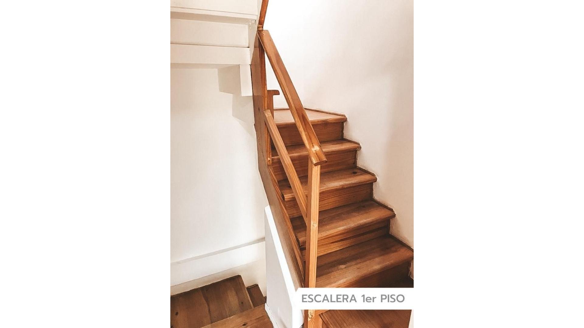 Duplex de 3 amb. con cochera/balcón/lavadero