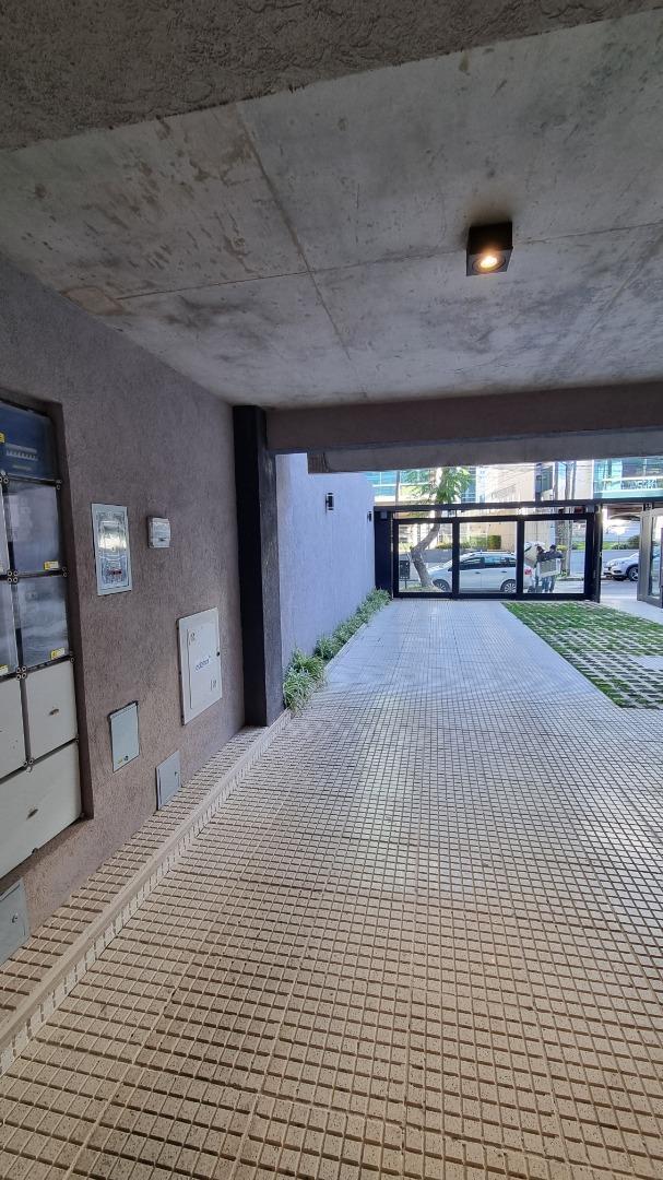 Departamento en Venta en Vicente Lopez Vias / Rio, USD 373.000