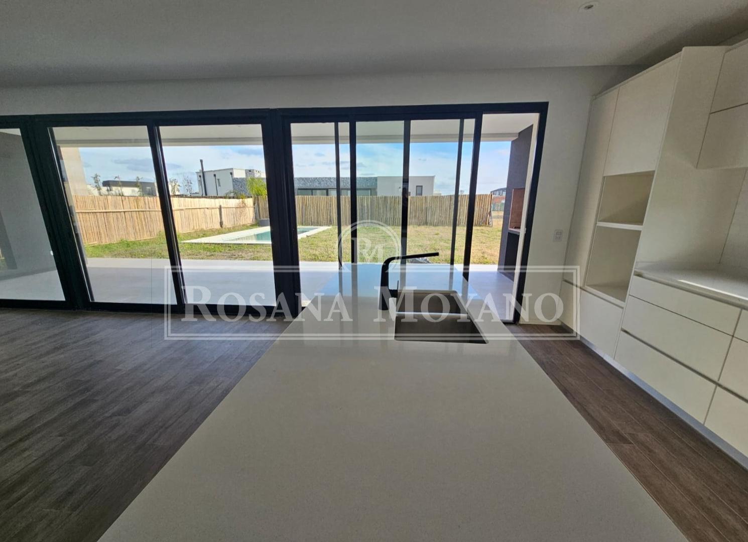 Casa en Venta en Vila Marina II, USD 355.000