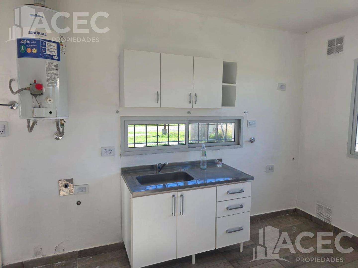 Departamento en Alquiler en Funes, $ 450.000