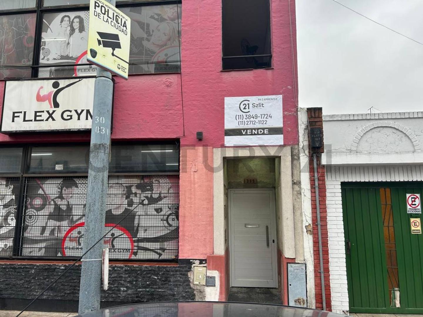 Av. Lacarra 300, Piso 0