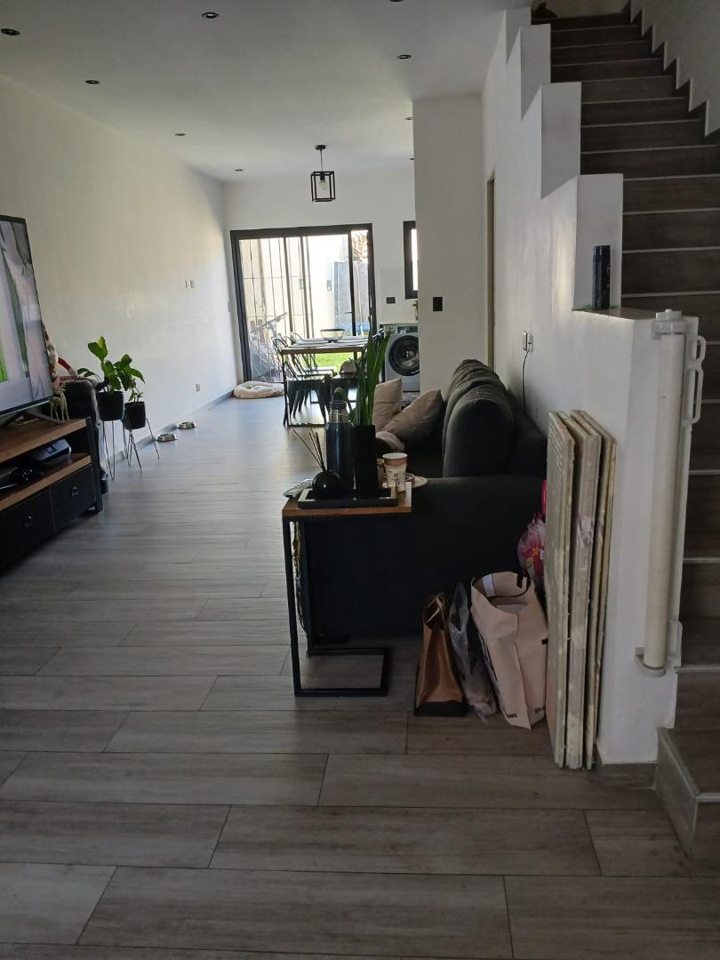 Casa en Alquiler en Carapachay, $ 1.800.000