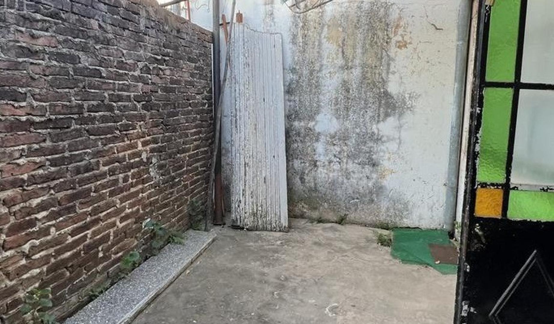 Casa 3 dormitorios en amplio lote