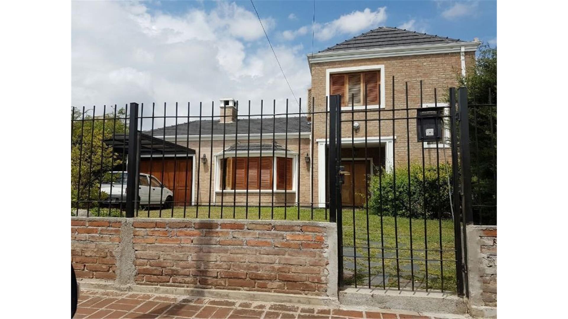 Casa en Venta en Arguello, USD 198.000