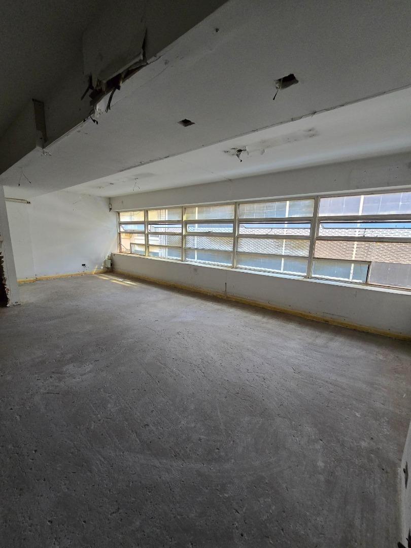 Oficina 2 ambientes con 2 baños