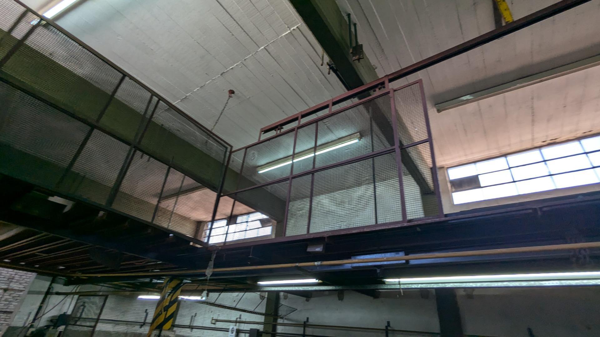 Galpón industrial 560M2 salida a dos calles Gral Paz 1557