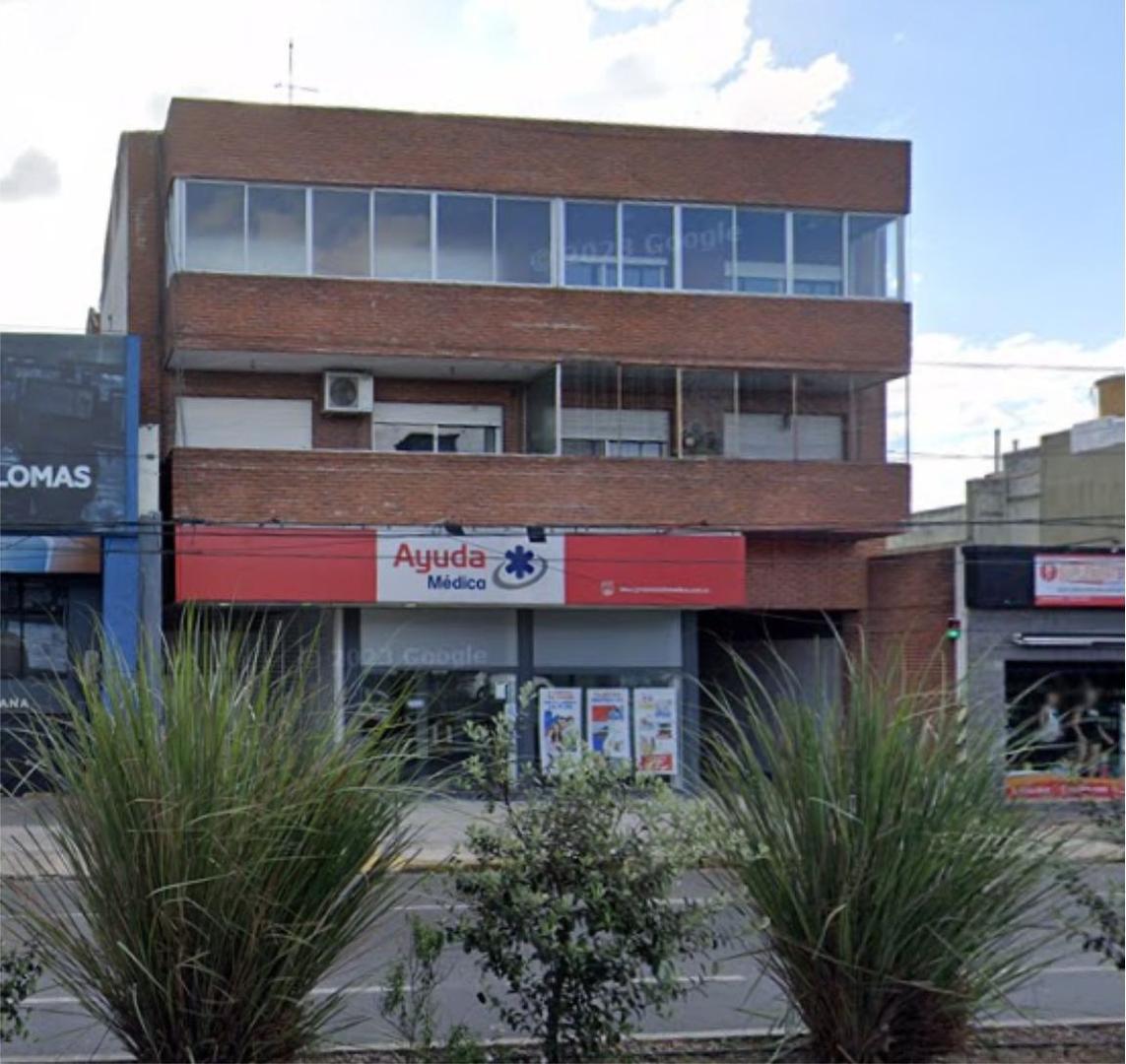 Dpto  3 Amb  con Cochera en Venta