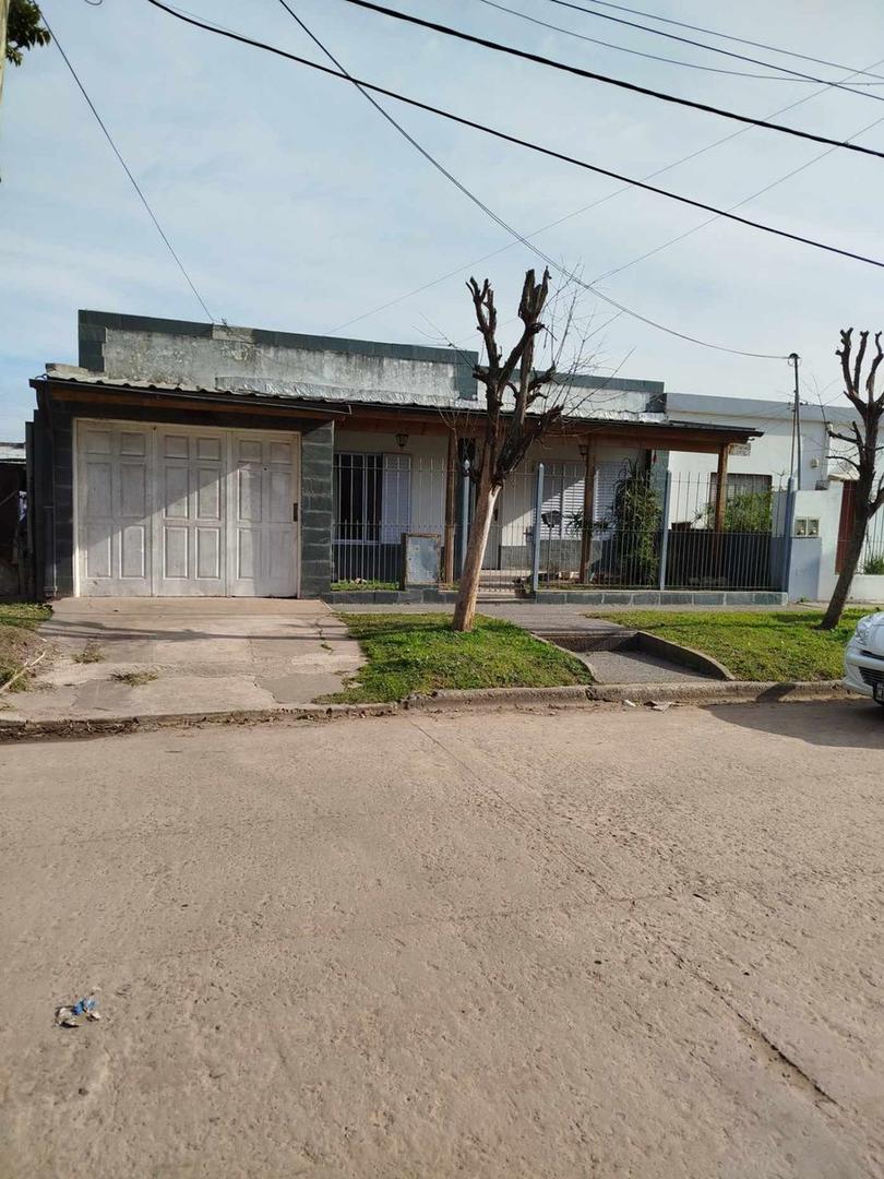 alquiler casa con quincho y cochera