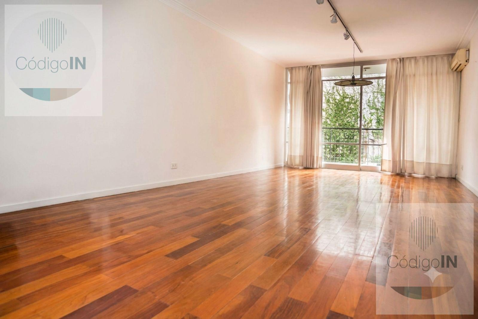 Oportunidad en Zona Exclusiva! Semipiso 4 ambientes con Cochera Fija, Palermo