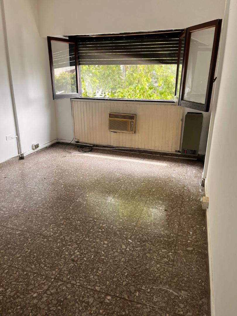 Brandsen 5900, Piso 2