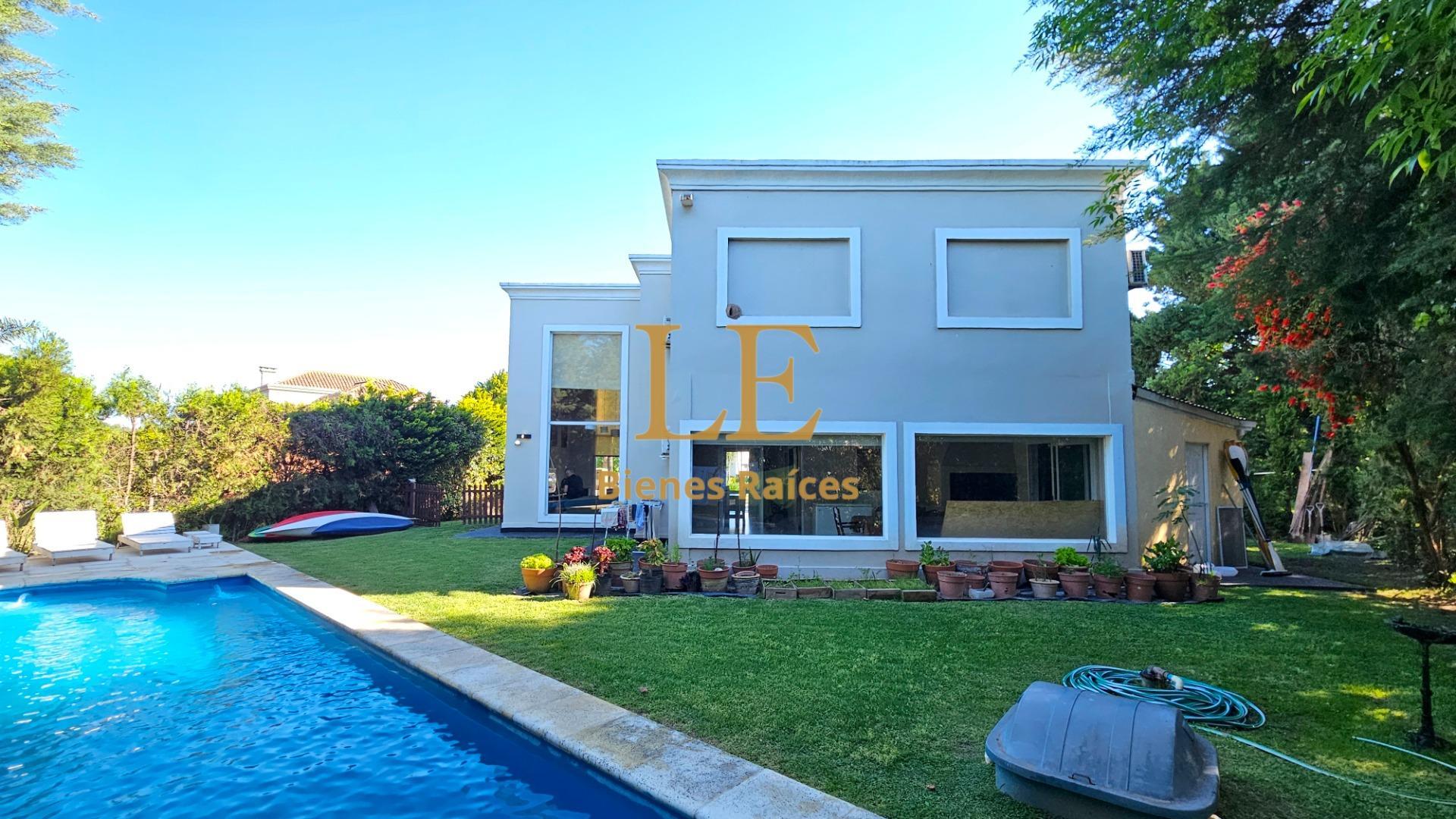 Casa en Alquiler Temporal de 6 dormitorios