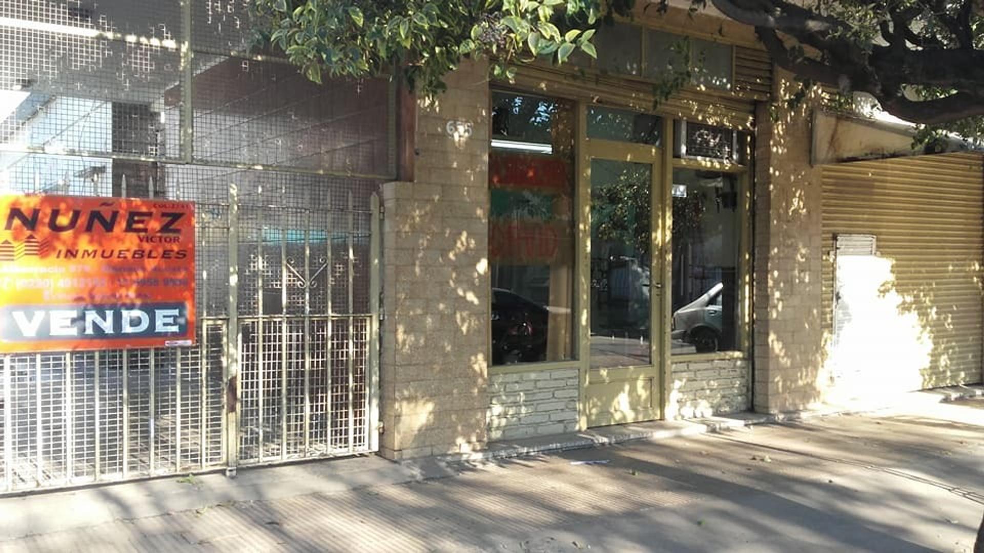 PROPIEDAD EN EL CENTRO DE MARIANO ACOSTA