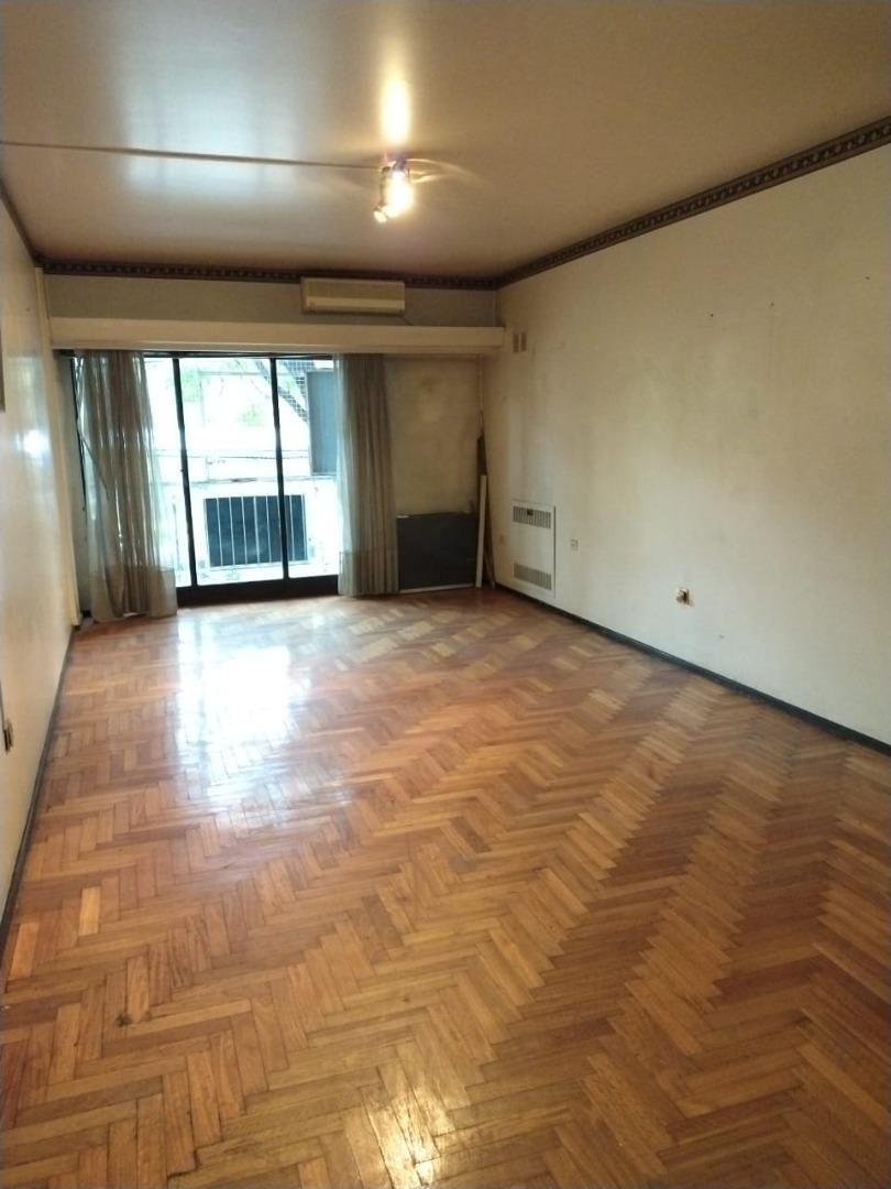 Mendoza 2500, Piso 2