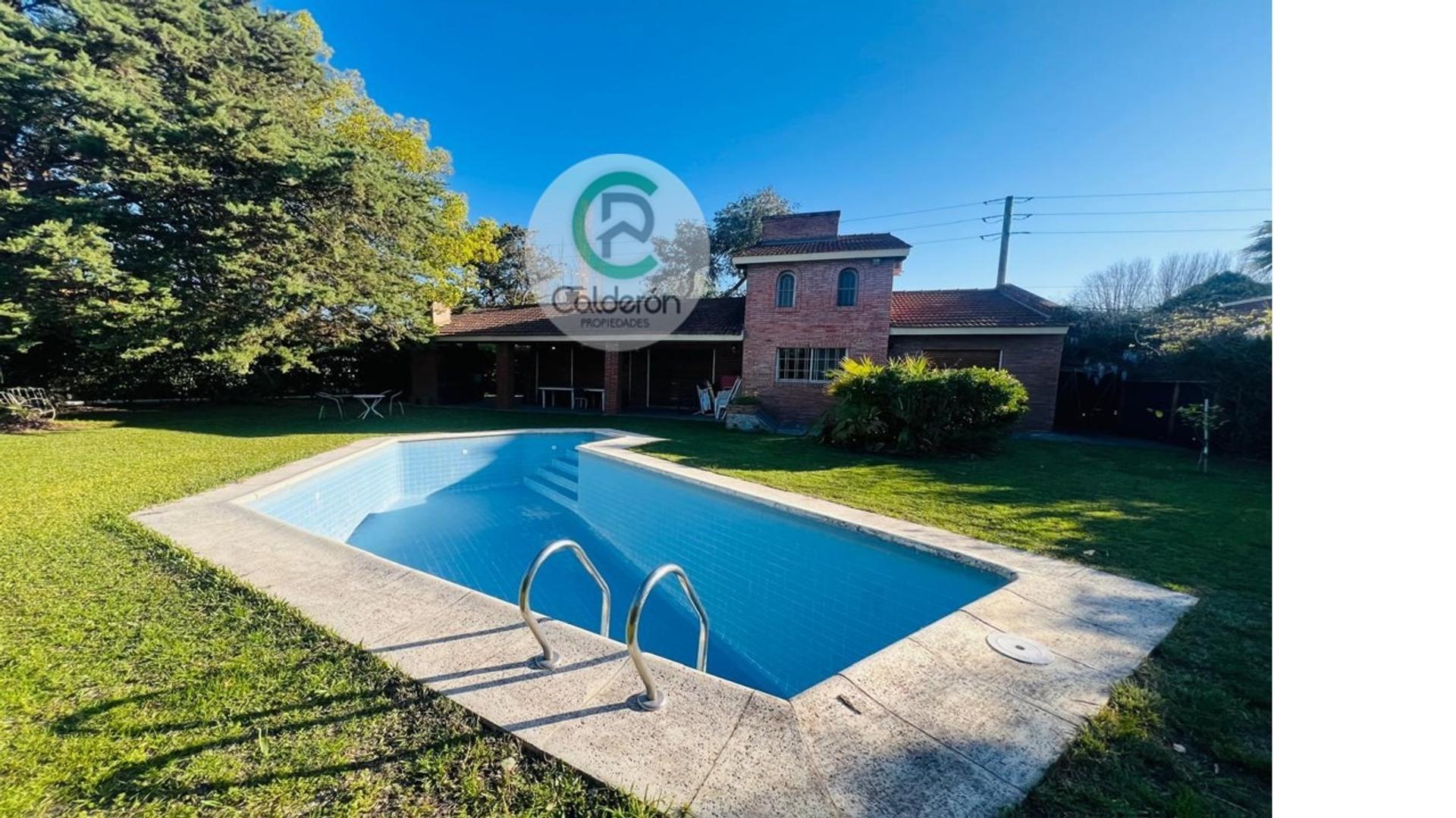 Casa 5 ambientes con 2 baños