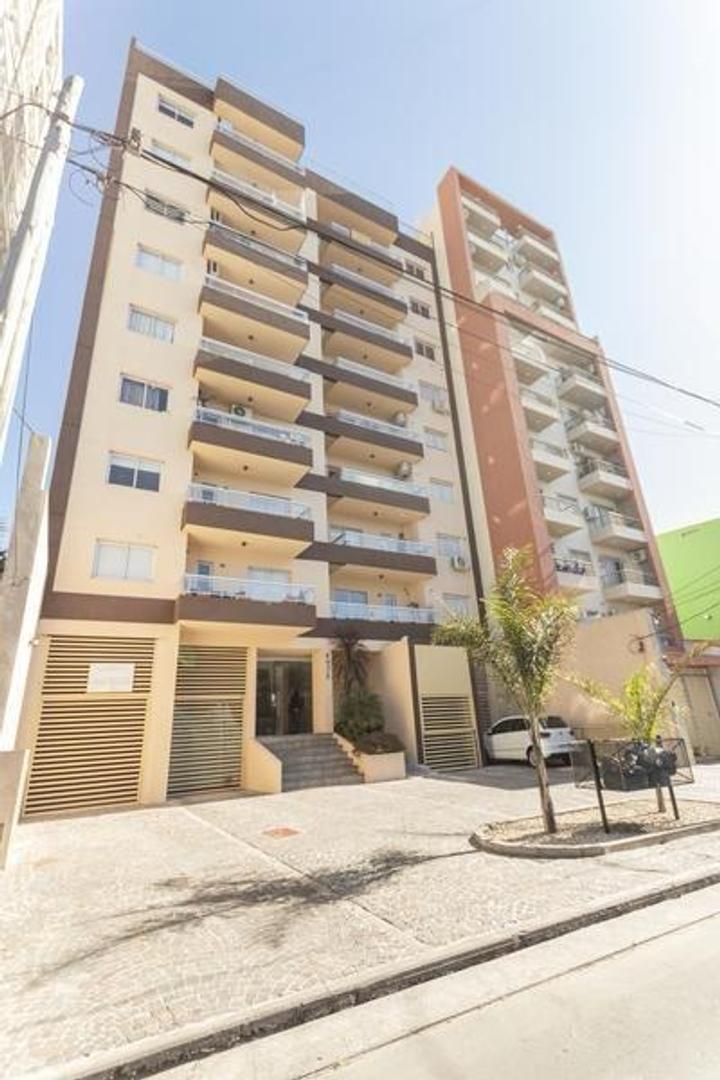 Del Valle Iberlucea 4900, Piso 2