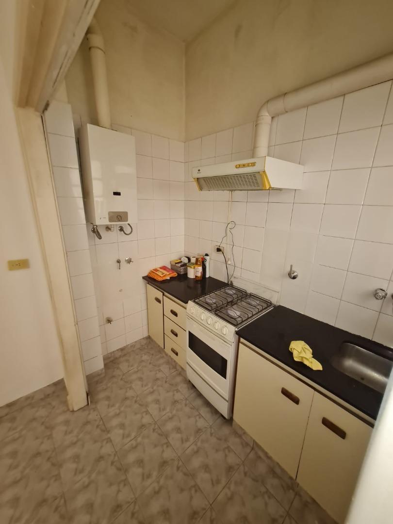 Joaquin V. Gonzalez 2835 , Piso PB