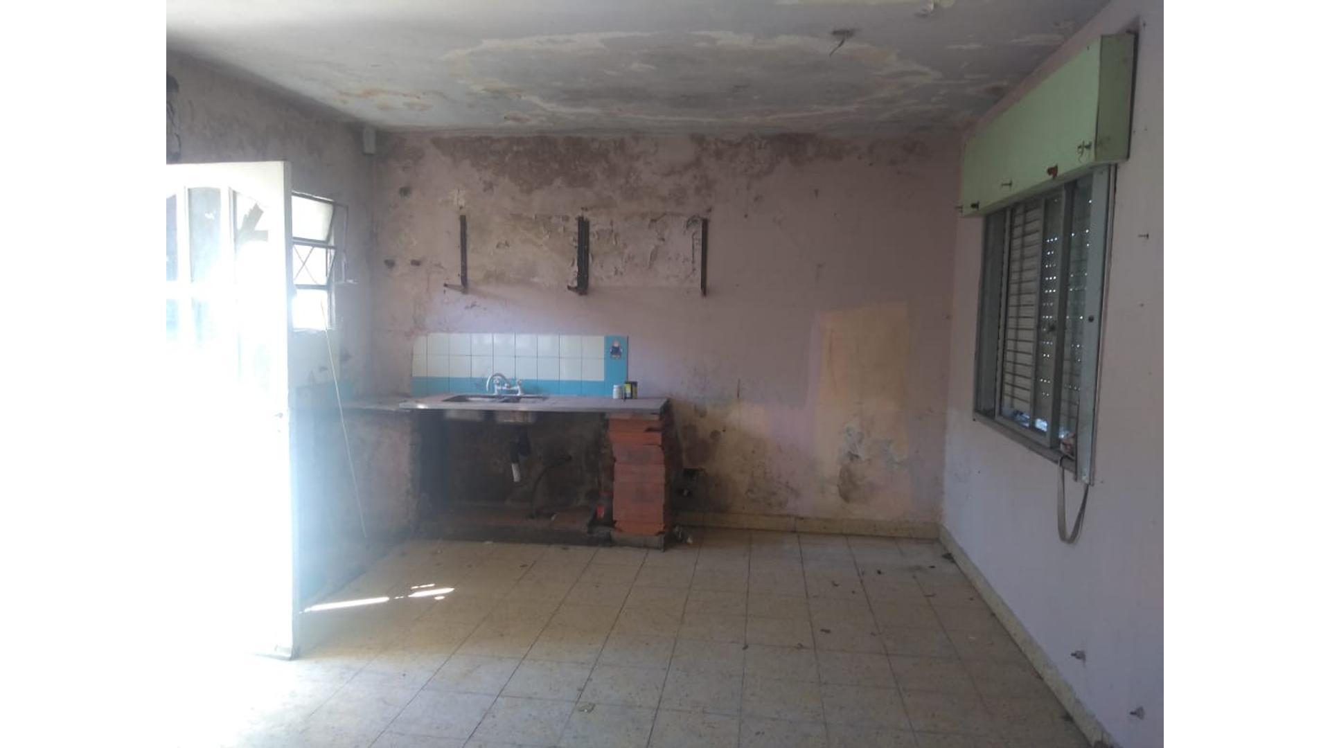 Casa en Venta en Temperley, USD 40.000